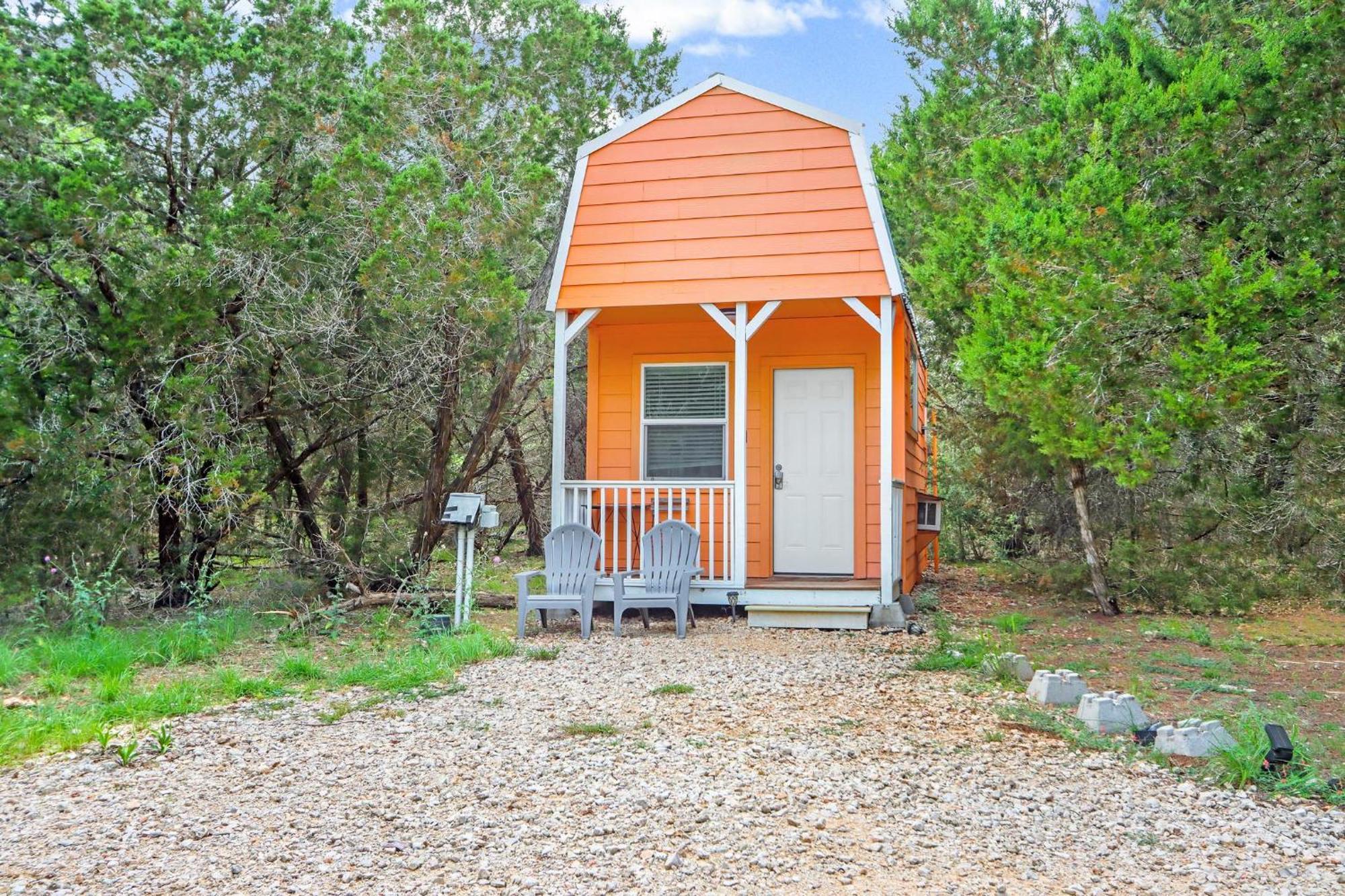 The Driftwoods - Orange Tiny House Villa Exterior photo